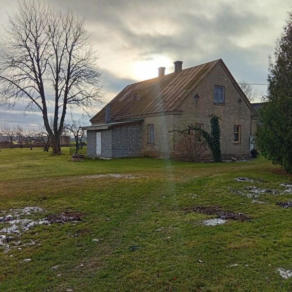 Pēternieku māja